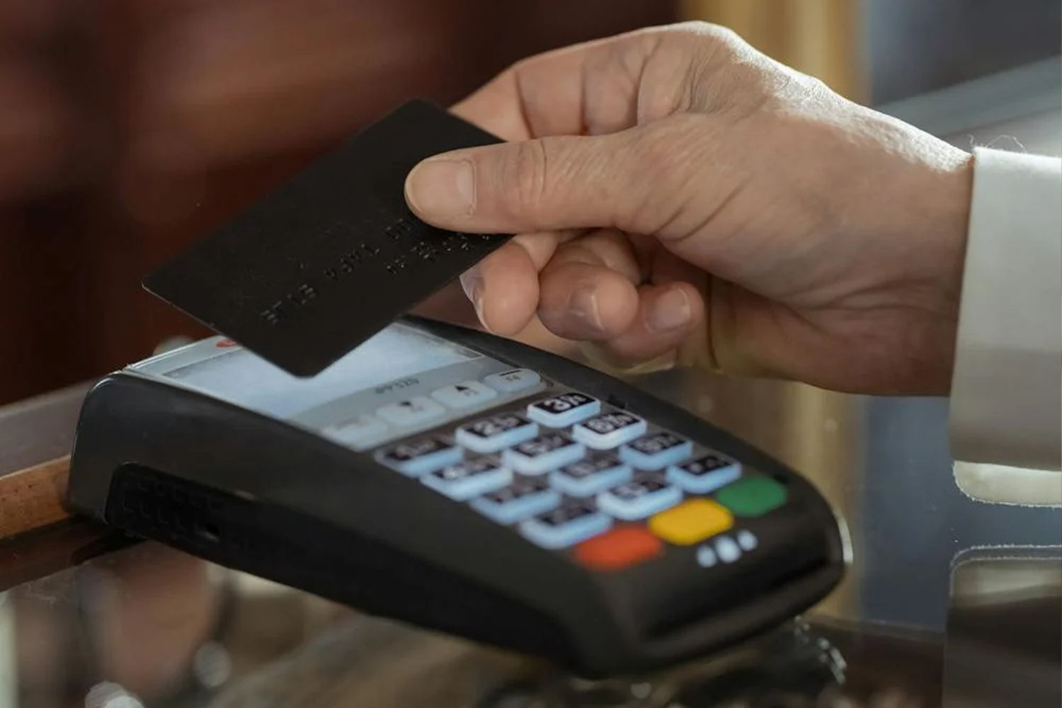 Cashless payment using card reader