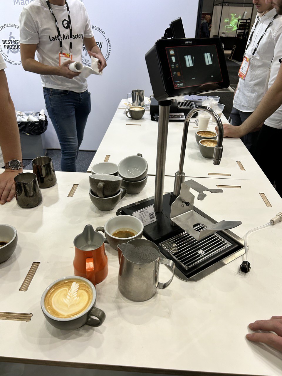 Latte art factory