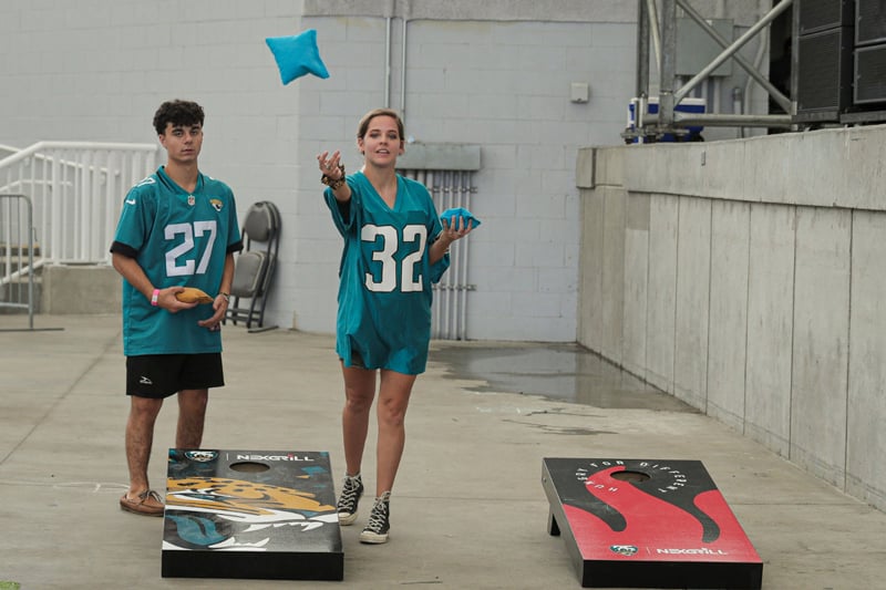 Earlier on, some Jets fans came by the tailgate