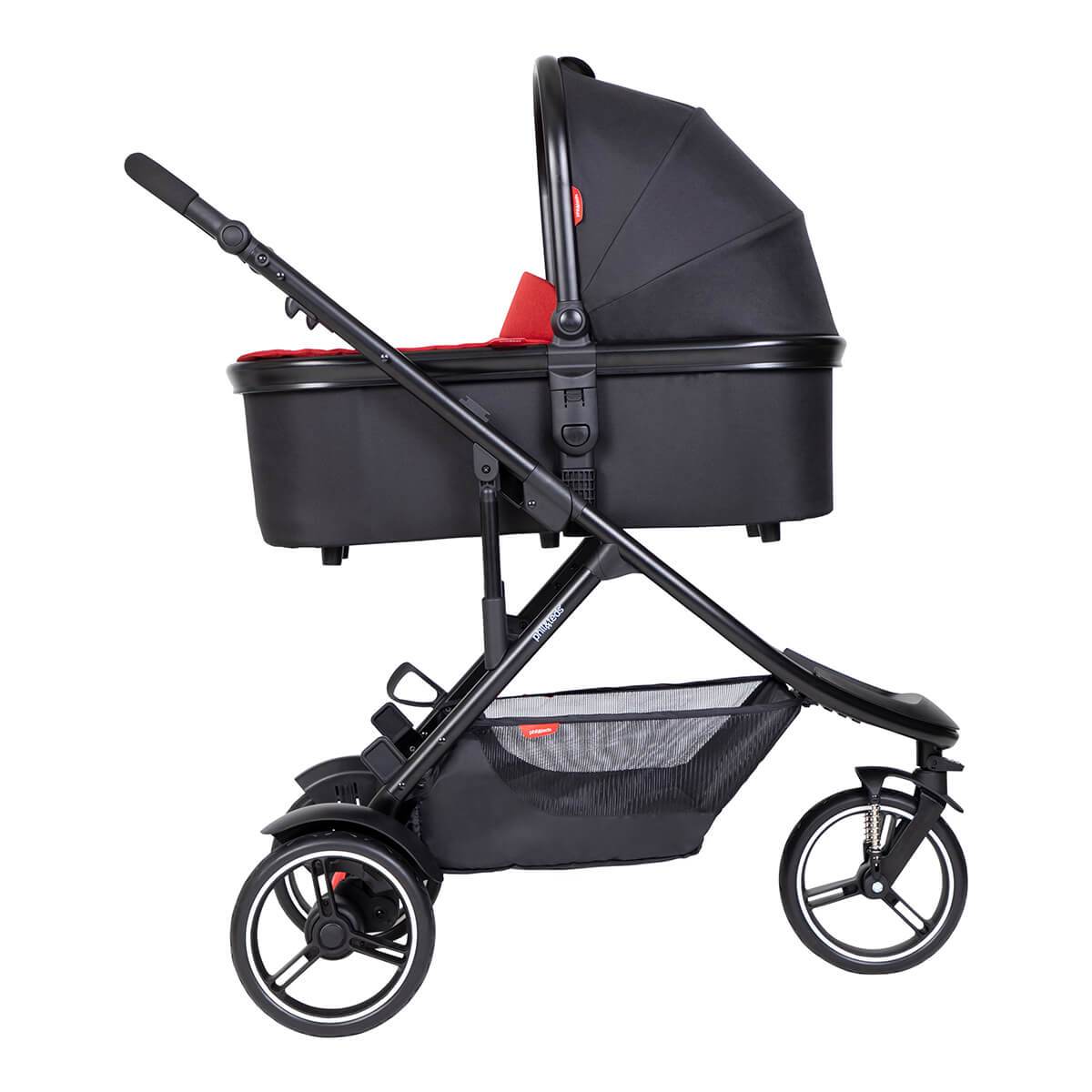 dot pram showing carrycot in parent facing position with freerider - phil&teds dot and snug 
