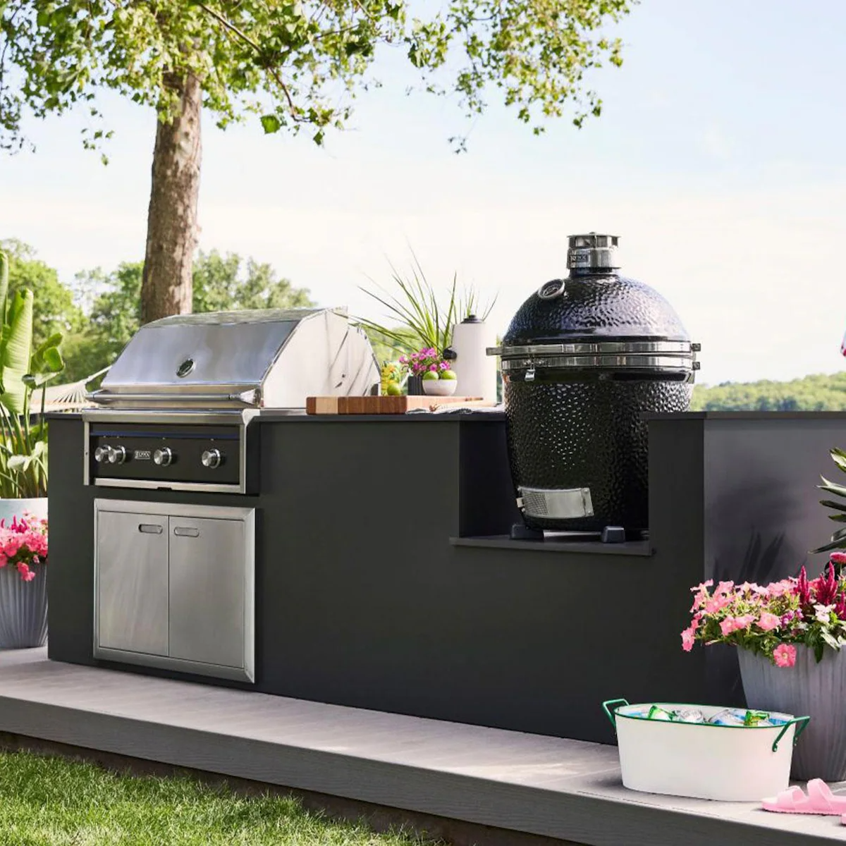 Lynx LCGRBK 18 Inch Built-In Ceramic Kamado Charcoal Grill - Black - Island Insert - Side View - Lifestyle