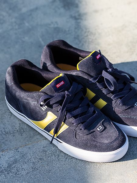 Globe Encore-2 Skate Shoes Trainers Navy Yellow 