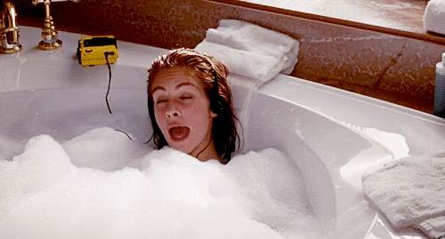 Julia Roberts enjoying warm bubble bath