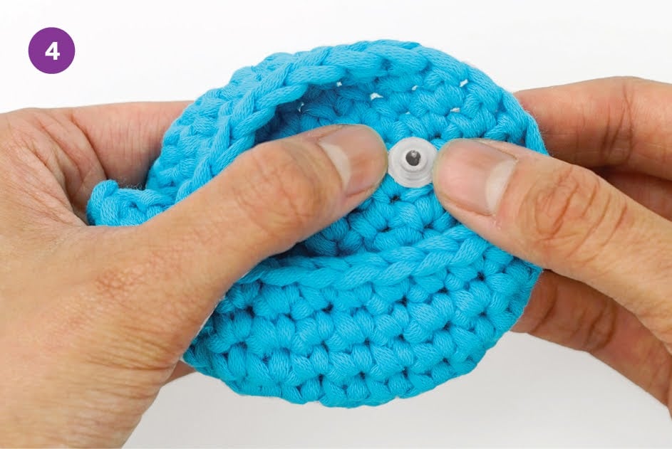 Safety eyes for amigurumi toys, amigurumi and crochet tutorials
