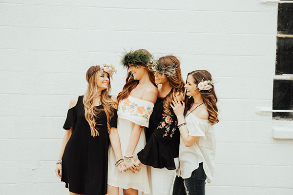 FDI graduate Meagan created beautiful floral crowns and hairpieces for her best friends.