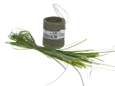 Prepare bear grass tufts using bind wire to hold them in place.