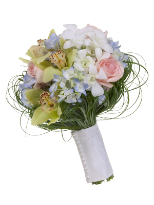 The finished design creates the illusion of a contemporary hand tied bouquet even though it has a water source for the wedding blooms.