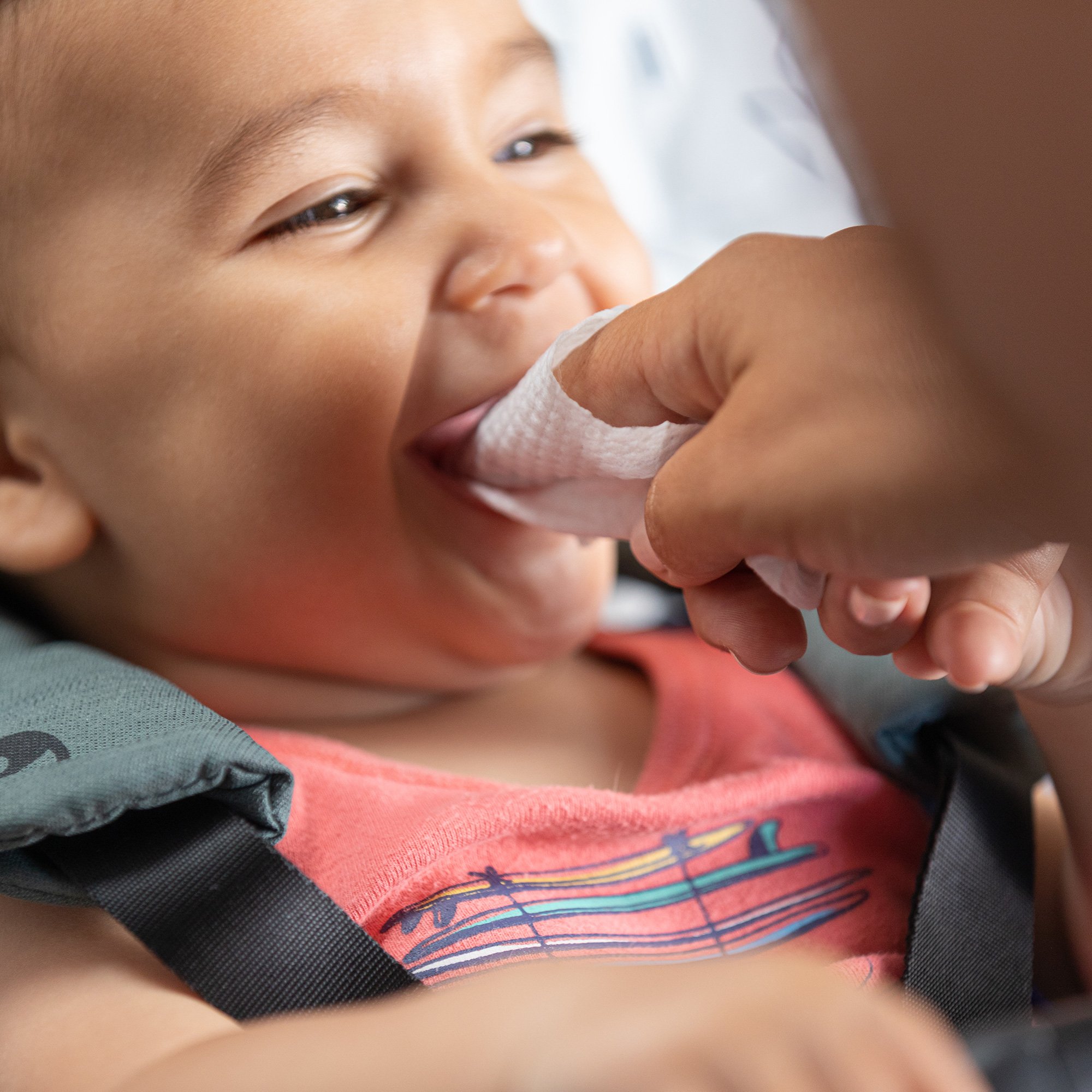 baby teeth cleaning