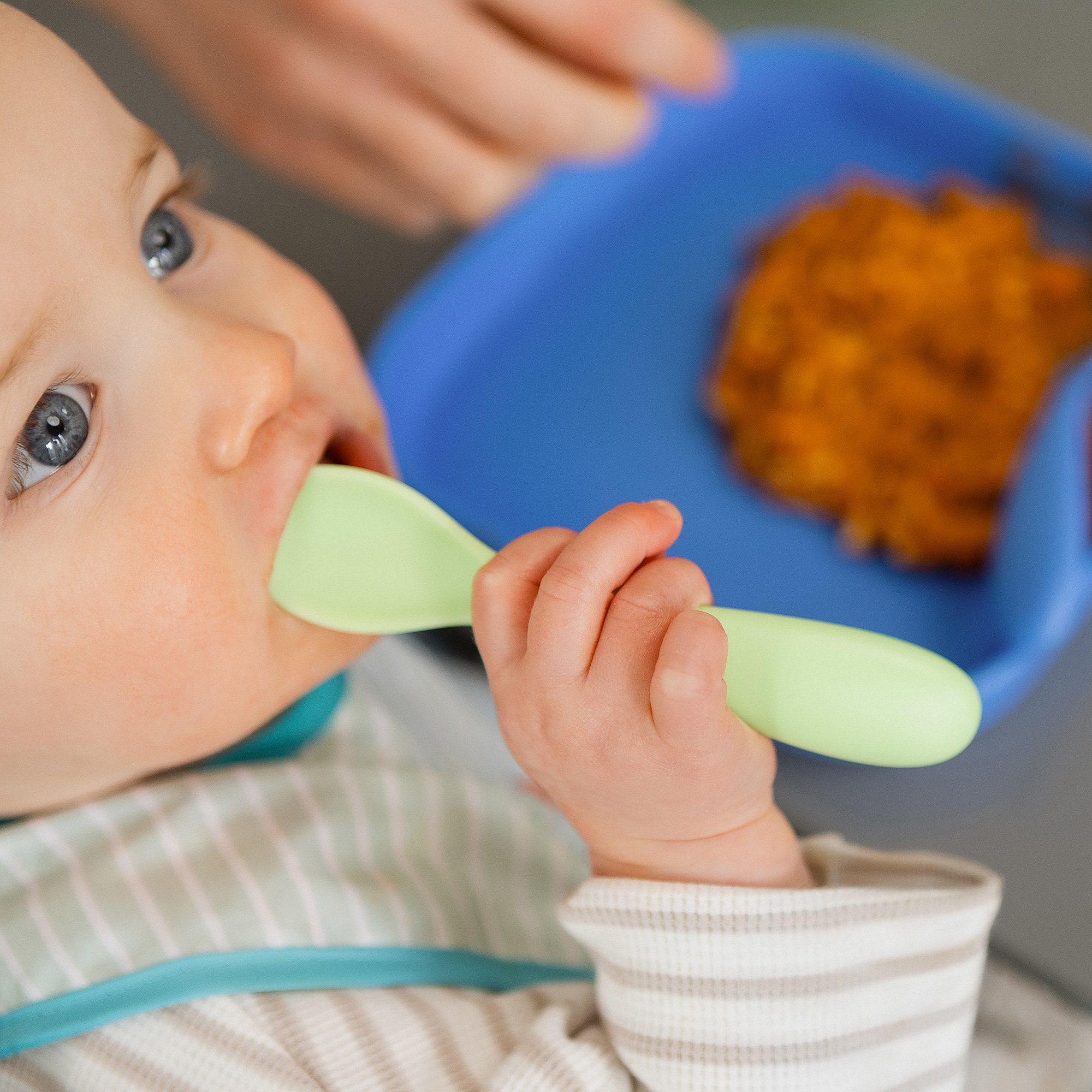 baby eating solid food 