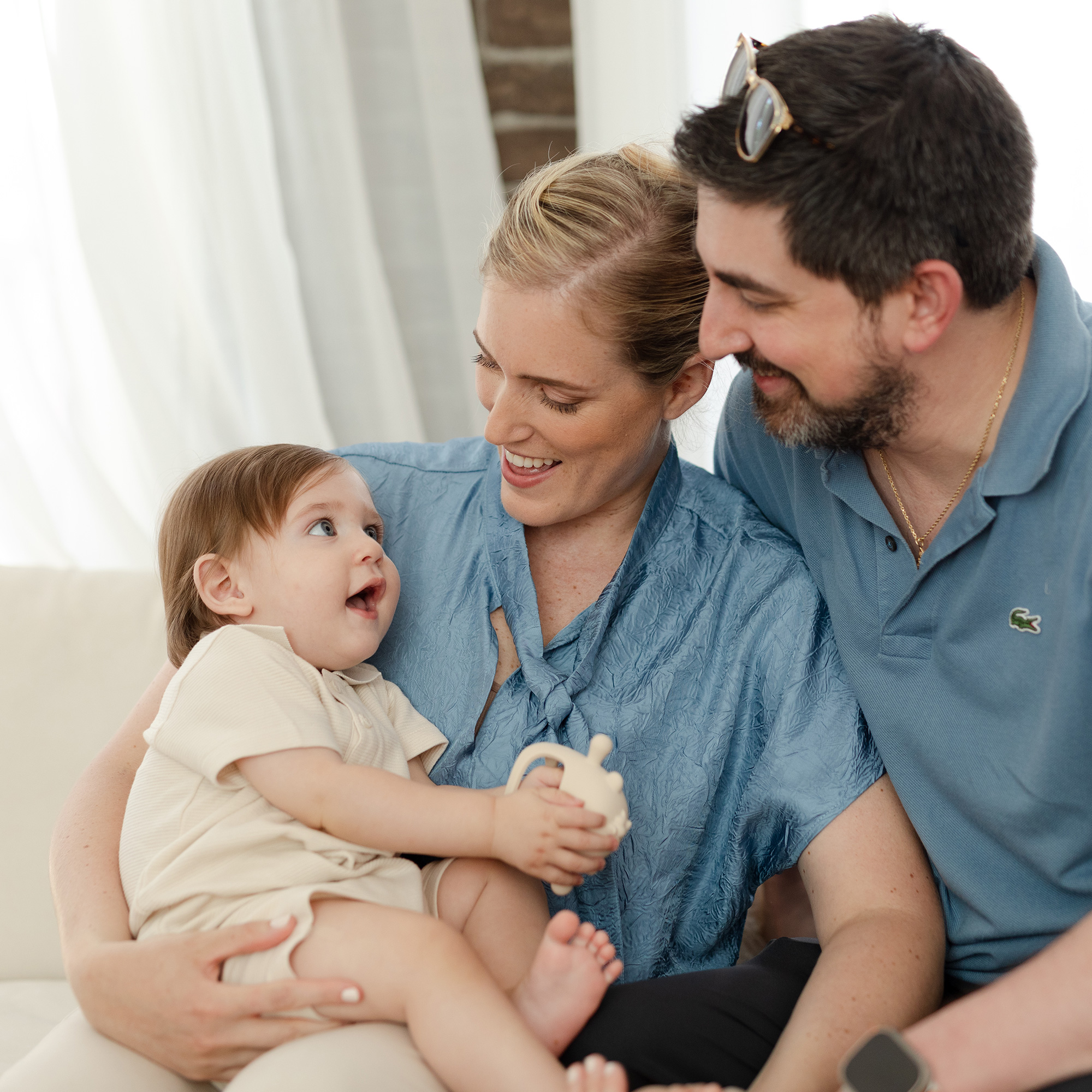 baby with parents
