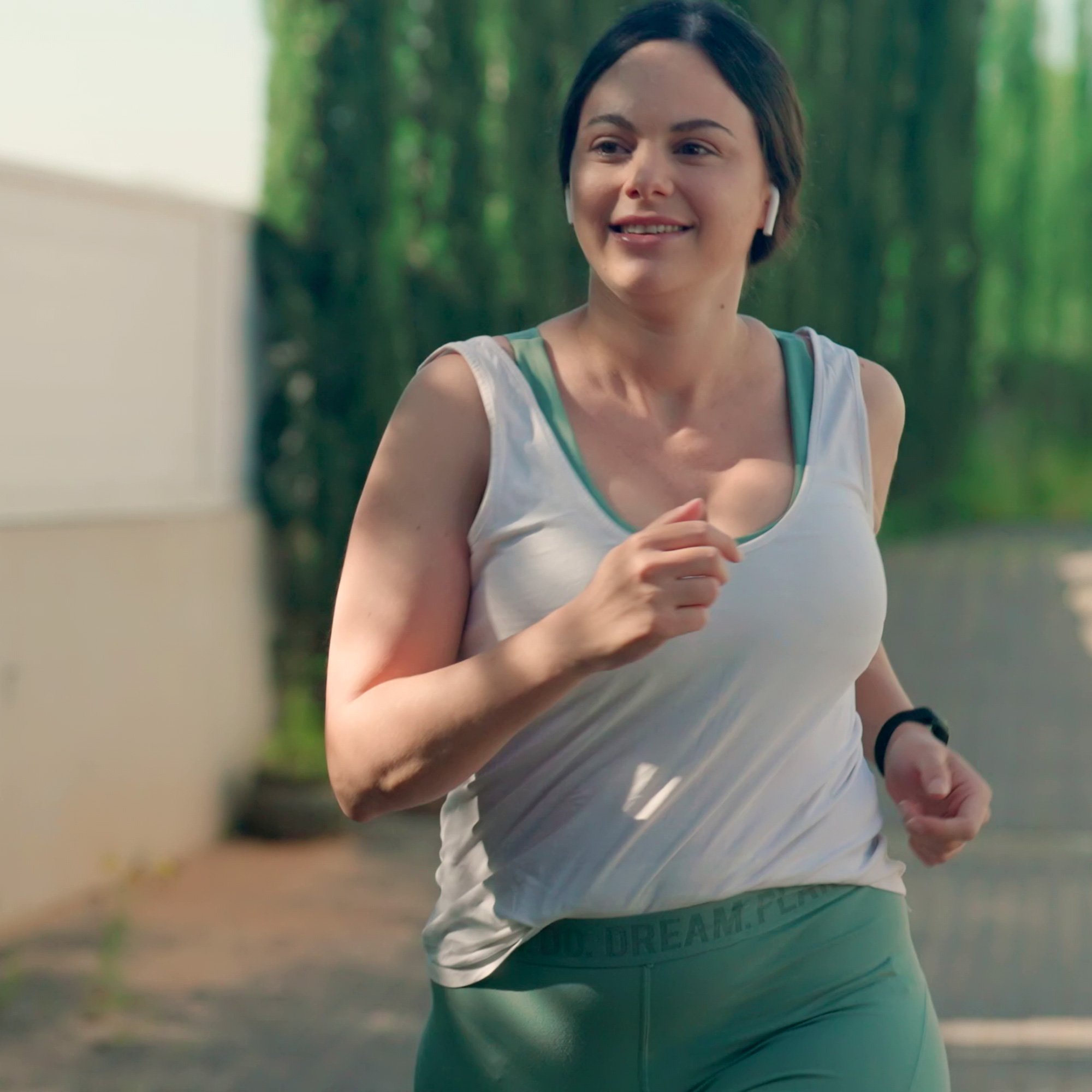 mom exercising 