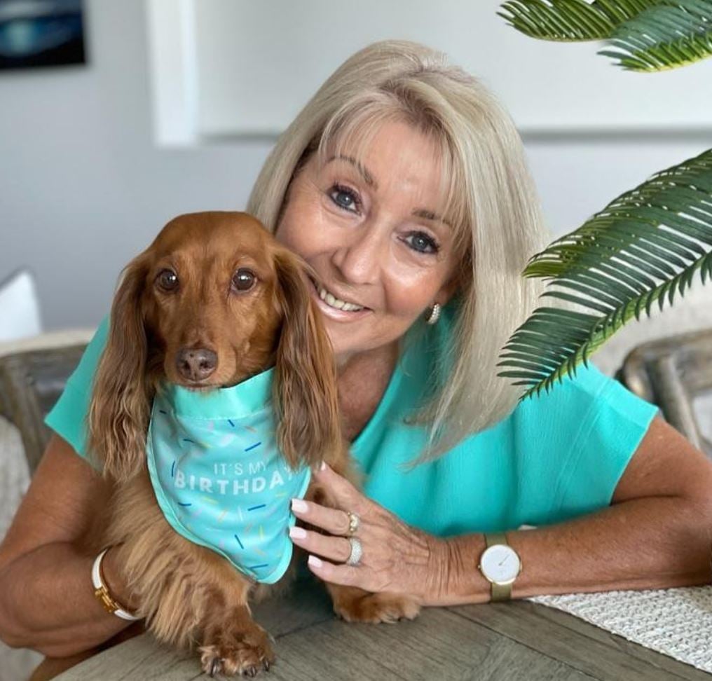 LEANNE WITH HER GORGEOUS DOG FRANKIE!