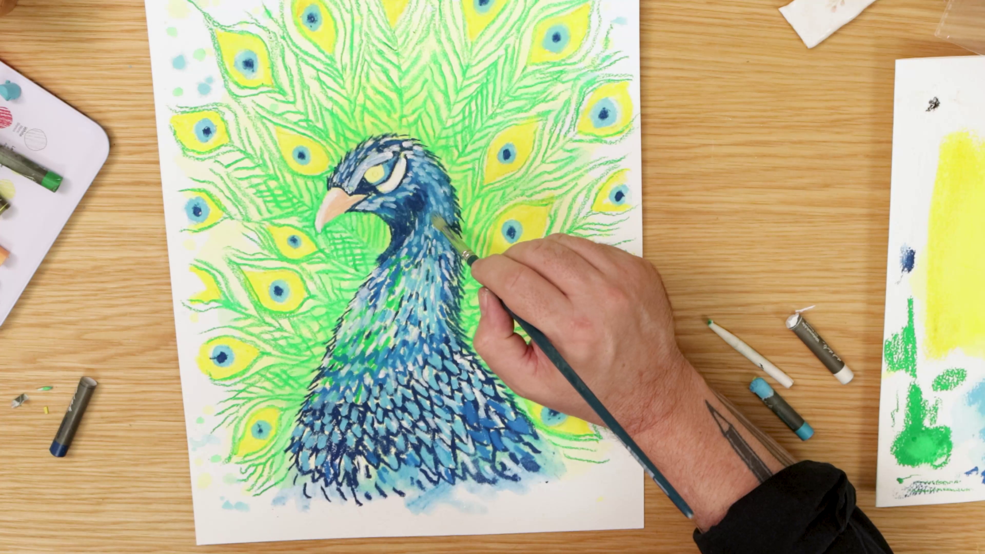 Blending out peacock body feathers