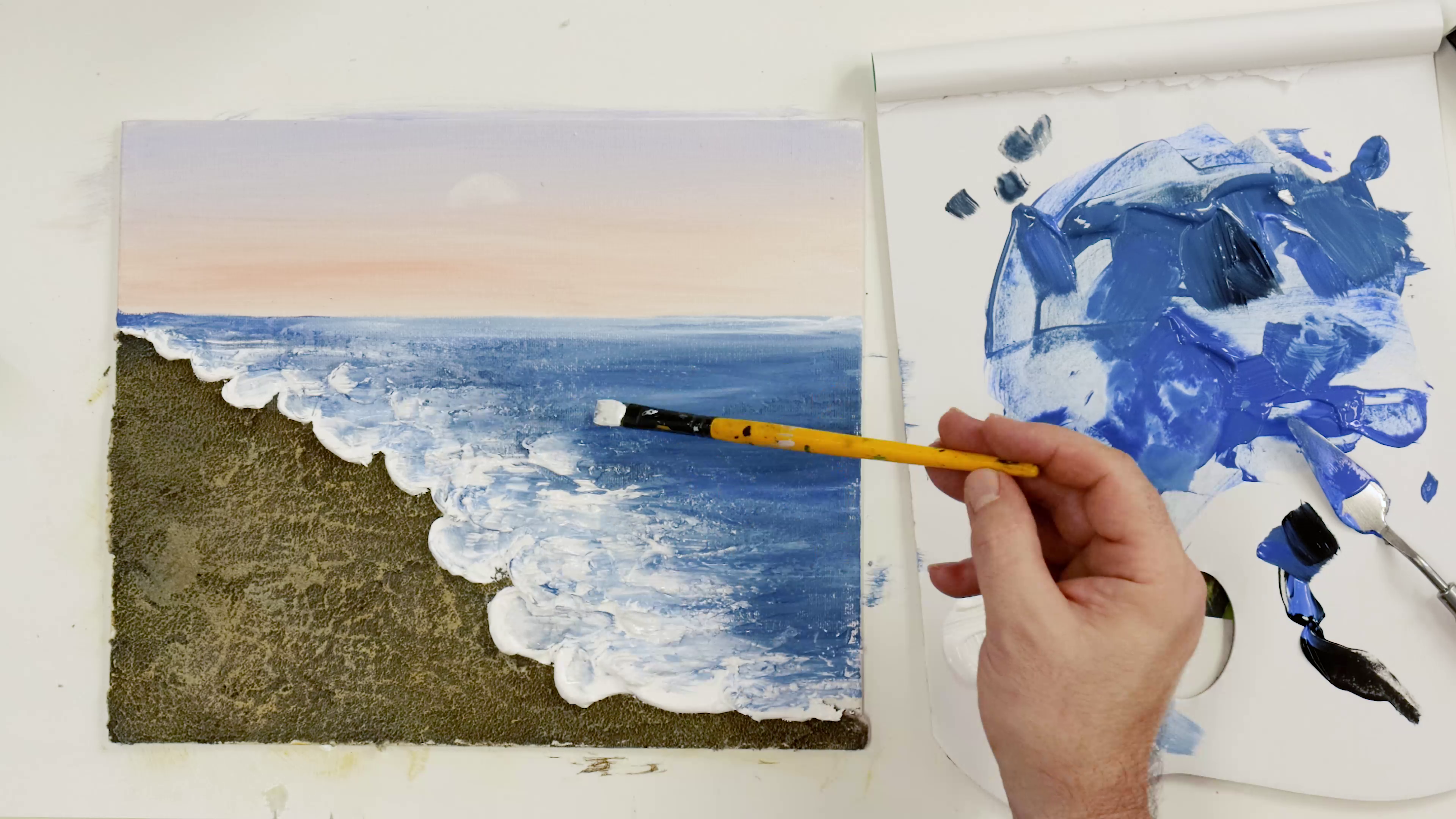 Create a sand texture beach painting – Mont Marte Global