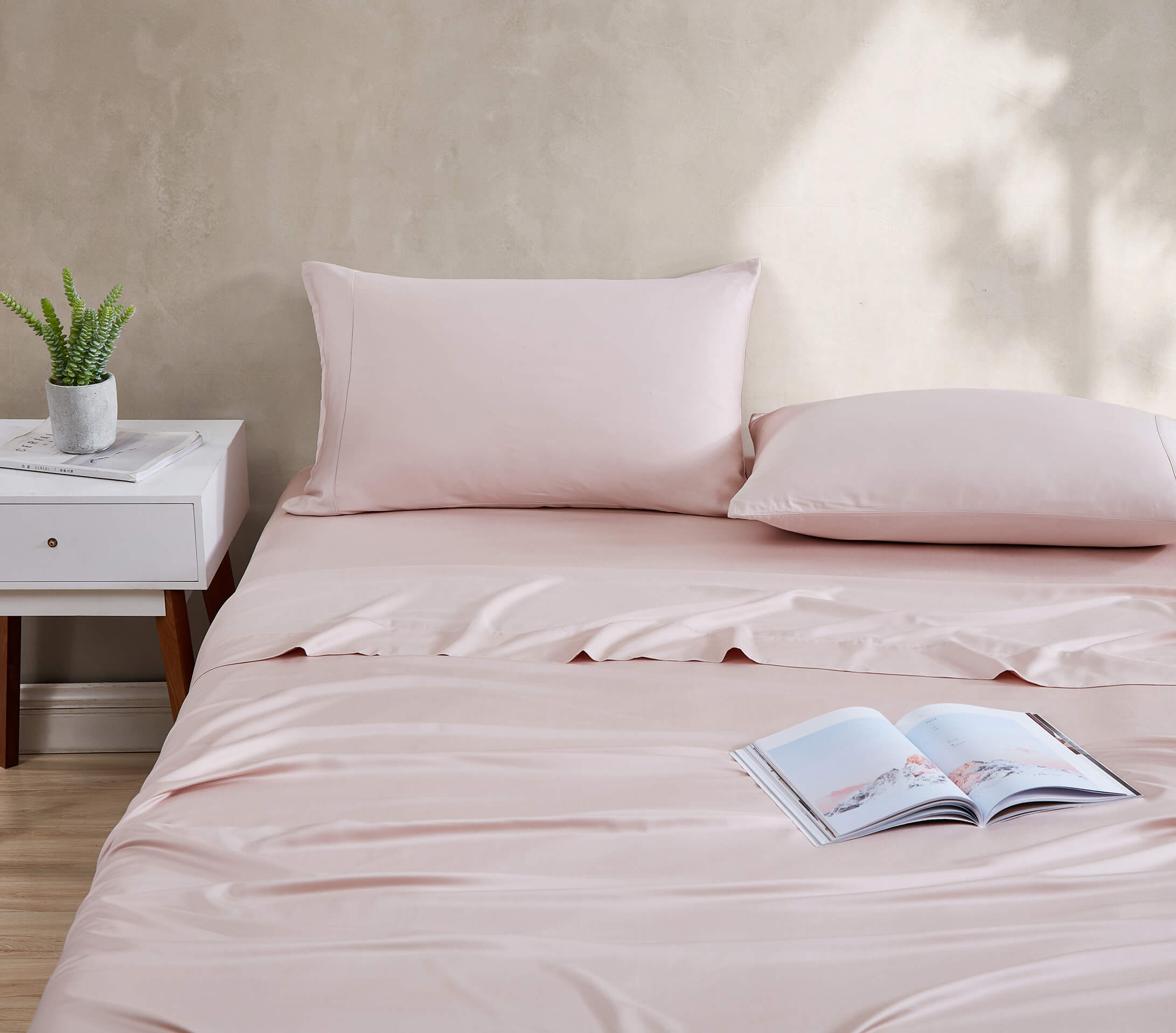 Pros and Cons of Bamboo Sheets. Sunday Citizen Premium Bamboo Duvet Cover in Blush. Premium Bamboo Collection in Blush Pink.